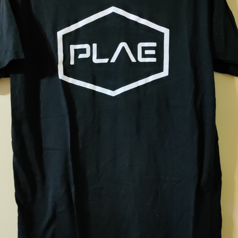 Plae Black T-shirt XL